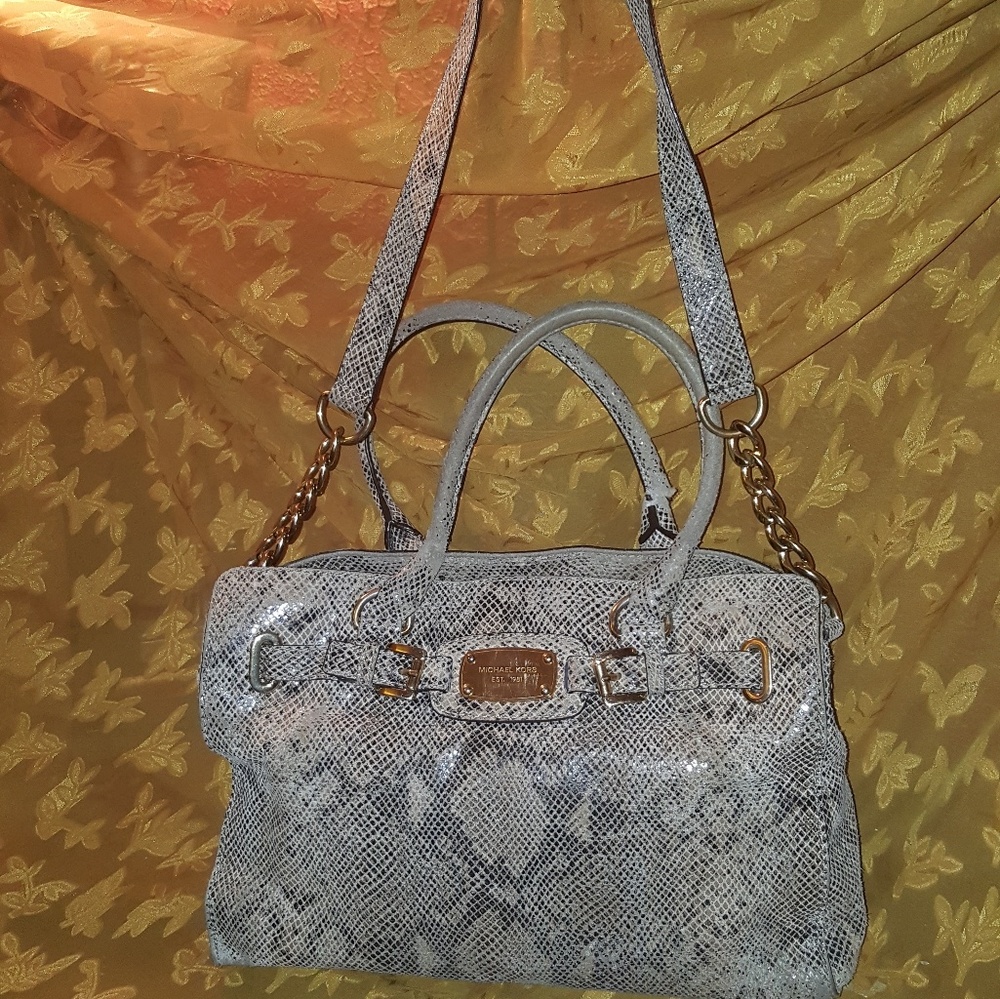 MK Michael Kors Animal Print bag  Purse Sn…
